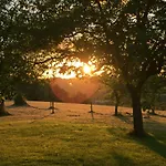 Domaine De Lascaux Bed and breakfast Montignac-Lascaux