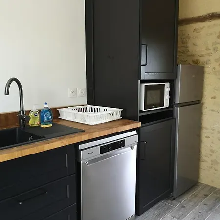 Domaine De Lascaux Bed & Breakfast 3*