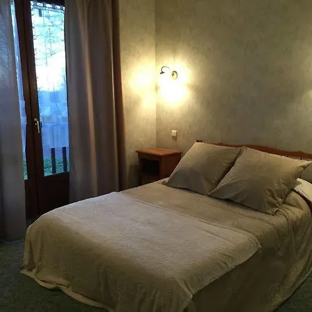 Domaine De Lascaux Bed & Breakfast *