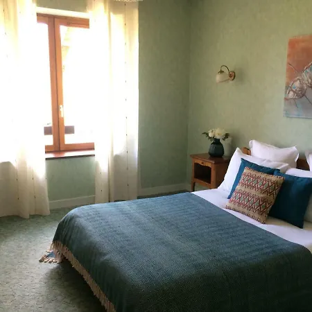 Domaine De Lascaux לינה וארוחת בוקר