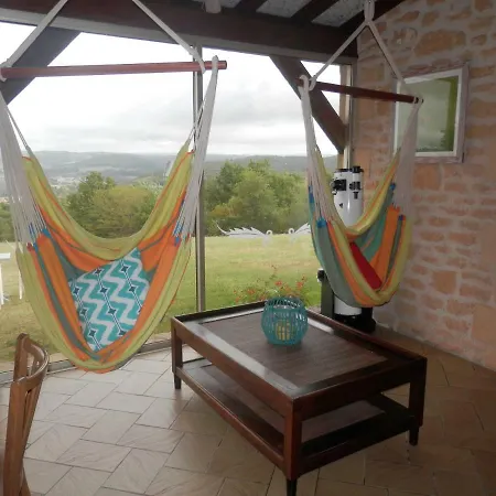 Domaine De Lascaux לינה וארוחת בוקר